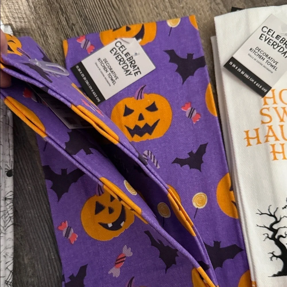 Set of 8 Halloween Themed Kitchen Towels Set